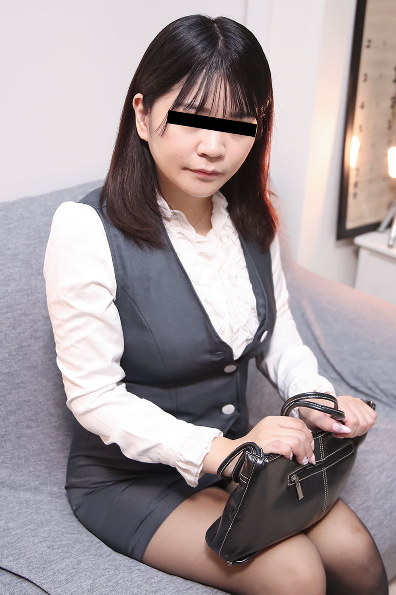 Ｈカップの同僚女子と密室でヤリまくり！