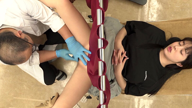 産婦人科痴●！！24何も知らない若妻に治療と称して中出しまでっ！！ - サンプル画像 - 2