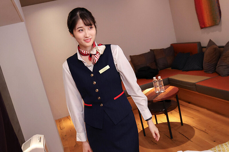 内緒でエグい接客してくれた美人CAをホテルに誘って生ハメしたら何度も求めるヤリマンだったVOL.6 - サンプル画像 - 11