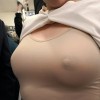 超接写！触れるか触れないかの長時間ソフトタッチで乳首の感度を何倍にも上げられる巨乳娘2 天月あず - サンプル画像 - 4