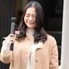 「いまから私とキスしてみませんか？」吉高寧々がいきなり素人さんを逆ナンパ！街中でキス 30 秒で勃起したら合格、さらにお部屋で言葉責め手コキに耐えられたらご褒美SEXあげちゃいます。 吉高寧々 - サンプル画像 - 6