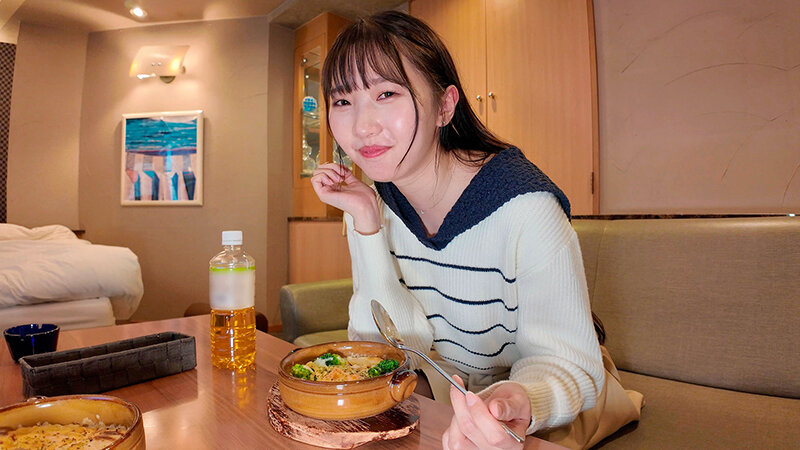 絶対100％精飲宣言！会うたびに必ず精子を飲んでくれる甘えんぼフェラ天使巴ひかりとゴックン不倫デート - サンプル画像 - 13