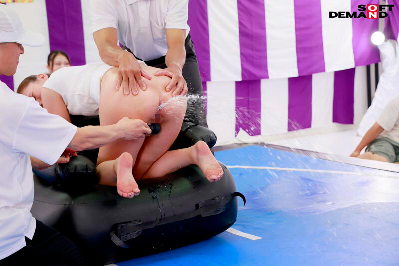 はじめての牛乳浣腸相撲大会（ガチ）。 一般女性4名参加 - サンプル画像 - 6