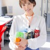 照れ屋だけどスケベっぷり半端ない ショートカットが可愛らしい入社2年目グッズ事業部 柴崎はるAV出演（デビュー）！ - サンプル画像 - 10