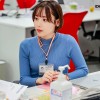 照れ屋だけどスケベっぷり半端ない ショートカットが可愛らしい入社2年目グッズ事業部 柴崎はるAV出演（デビュー）！ - サンプル画像 - 8