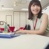 おっとりしてるのに、なんか色っぽい。定期面談で皆を癒してくれる人事部 石川さんの裸が見たい！…という社内の声多数だったので、AV出演させたら、ギャップヤバすぎどスケベSEXが撮れました。【無許可で発売！】人事部 中途2年目 石川陽波 - サンプル画像 - 3