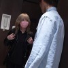 13歳から潮吹きしてます 超早漏体質！プロ男優とSEXしたくてAVに来たド助平フッ軽シロウトちゃん。東京都台東区●●商店街色白金髪ハメ潮バーテンダー結菜さきさん（仮名・23歳）仕事終わりに大量潮吹きAVデビュー - サンプル画像 - 3