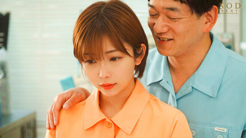 『学生時代のセクハラが忘れられなくて…。』結婚2年目の主婦が十数年ぶりにもう一度犯●れたくてバイトしていたコンビニの絶倫先輩に会ってしまった。 紗倉まな - サンプル画像 - 20