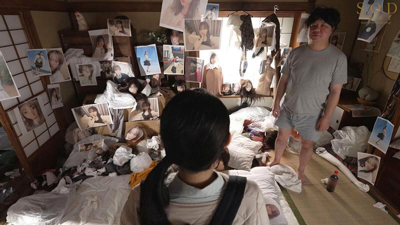 引きこもり訪問支援 ゴミ屋敷に放置された大量のシコティッシュに見かねて内緒でチンカス塗れのチンチンも笑顔で性サポートしてくれる優しいお手伝いさん 小湊よつ葉 - サンプル画像 - 10