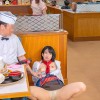 羞恥！美少女完全淫乱♀化ビッグバンローター 電圧85倍！電マ以上に強力な振動で容赦無く野外失禁させる爆弾ローターをキツマンに強●挿入されアルバイトするファミレス娘 - サンプル画像 - 20