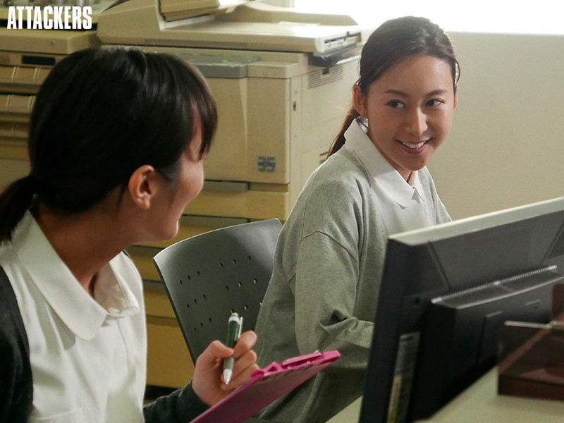 不純な白衣 人妻看護師・美香のあやまち 松下紗栄子 - サンプル画像 - 1