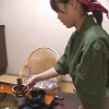 美人でエロ体型と評判の仲居さんがいる旅館に行って 人妻の仲居さんをチップで口説いてみたら…4時間 - サンプル画像 - 15