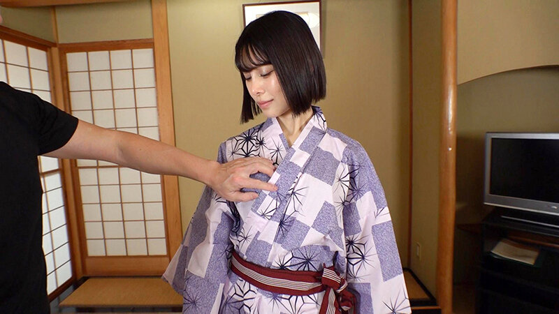 いいなり美人妻 塩対応な美形極細くびれボディ りょう28歳 百合良 - サンプル画像 - 11