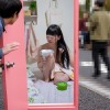 どこへでもドア「キャー、エッチ！何でここにいるの？早く出てってよ！」そのドアを使うとどこへでも行けるんです！そしてどこででもイケるんです！3 - サンプル画像 - 3