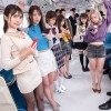 電車立ちんぼ女子！ホ別1.5？交渉次第でNNOK！援交・割り切りする女子たちは最近公園で取り締まりが厳しくなったからと電車内で立ちんぼ開始！ 甘野乃愛 - サンプル画像 - 1