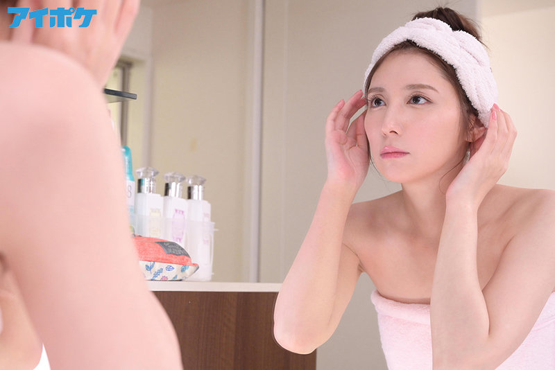 僕の恋人が家で待ってるのに、終電逃がし美人女上司の家に泊まる流れに…ノーパンノーブラ 部屋着に興奮した絶倫のボクは一晩中ヤりまくった。。。 「終電ないならウチ来な」 仲村みう - サンプル画像 - 12