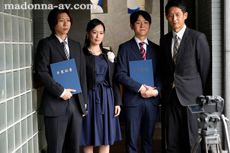 息子の友人ともう5年間、セフレ関係を続けていますー。 年下の子と不埒な火遊び…中出し情事に溺れる私。 岬ひかり - サンプル画像 - 1