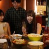 元カノ相部屋同窓会 5年ぶりに再会した元カノ2人と飲んだらお酒に酔って昔の恋話が再燃！終電で帰してくれず相部屋ラブホで朝まで奪い合い中出し 逢沢みゆ 北岡果林 - サンプル画像 - 1