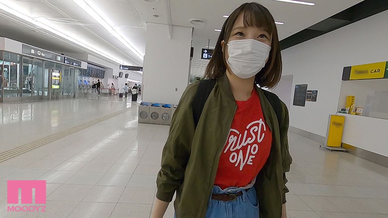 新人19歳超やんちゃな博多っ娘♪性格は中●生並みに無邪気なのにチ○ポがバカになる程高速杭打ち騎乗位が上手すぎて緊急上京即AVデビュー 松井さあや - サンプル画像 - 2