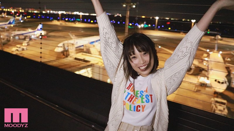 新人19歳超やんちゃな博多っ娘♪性格は中●生並みに無邪気なのにチ○ポがバカになる程高速杭打ち騎乗位が上手すぎて緊急上京即AVデビュー 松井さあや - サンプル画像 - 11