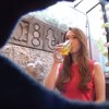 ≪一人飲み女子は内心寂しい？≫ ナンパお持ち帰りしたら男とご無沙汰！？「もっと、もっと突いて」おかわりピストンおねだり絶倫お姉さん。 - サンプル画像 - 1