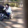 巨乳ママ借金取り立て自宅訪問レ×プ ～夫、息子、ママ友のすぐ傍で…～ 木村玲衣 - サンプル画像 - 3
