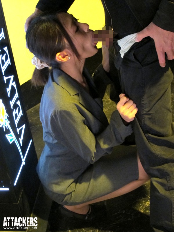 痴●コンビニ こんな所で…なのに、なのに私ったら…！ 夏目優希 - サンプル画像 - 5