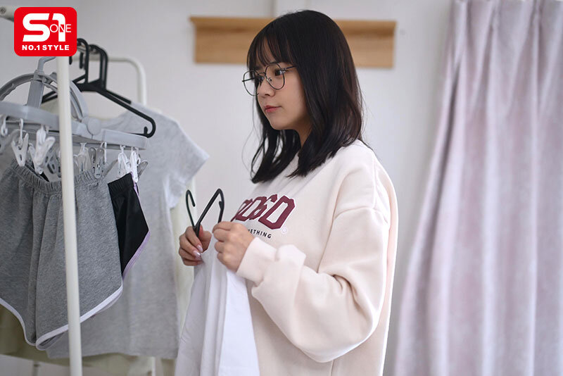 見た目は地味だが脱いでコレだったらどうする…？部活しかしてこなかった性欲強い隠れ巨乳女子大生 田野憂 - サンプル画像 - 1