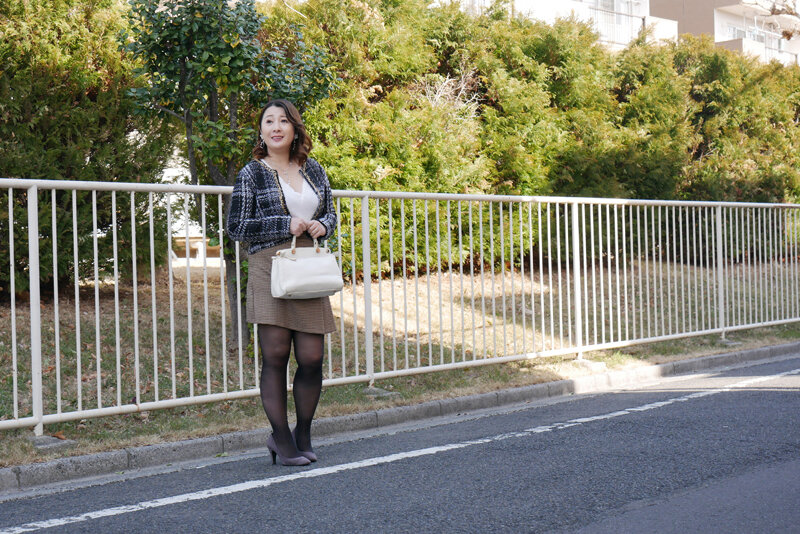 「立ちんぼ妻」 B級熟女 きりえ43歳 - サンプル画像 - 2